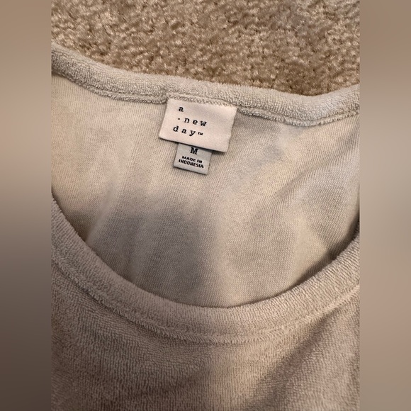A New Day Women's Light Grey Terry Tank Top Size M Brand New - Picture 2 of 4